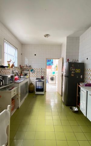 Casa à venda com 369m², 5 quartos e 2 vagas