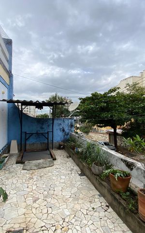 Casa à venda com 369m², 5 quartos e 2 vagas