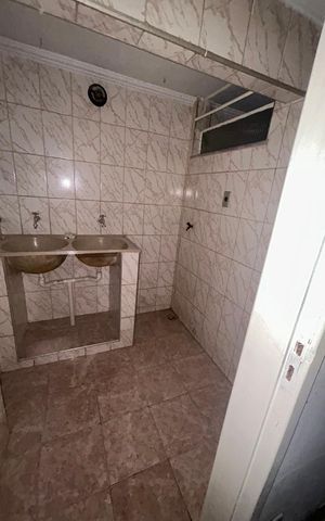 Casa para alugar com 40m², 2 quartos e sem vaga Casa para alugar com 40m², 2 quartos e sem vagaÁrea de serviço