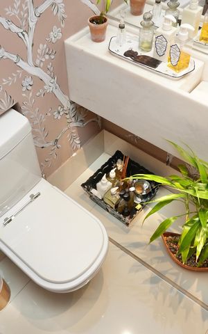 Apartamento à venda com 151m², 3 quartos e 3 vagas Apartamento à venda com 151m², 3 quartos e 3 vagasLavabo