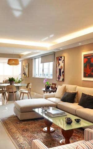 Apartamento à venda com 151m², 3 quartos e 3 vagas Apartamento à venda com 151m², 3 quartos e 3 vagasSala