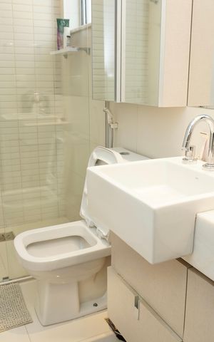 Apartamento à venda com 151m², 3 quartos e 3 vagas Apartamento à venda com 151m², 3 quartos e 3 vagasSuíte 1 - Banheiro