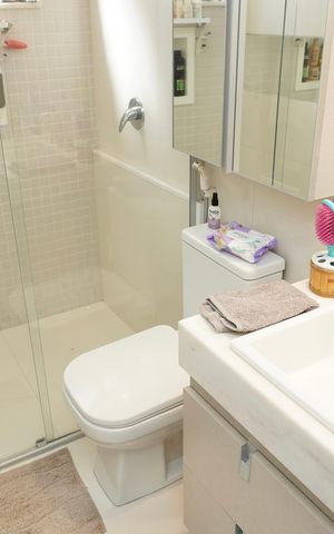 Apartamento à venda com 151m², 3 quartos e 3 vagas Apartamento à venda com 151m², 3 quartos e 3 vagasSuíte 3 - Banheiro