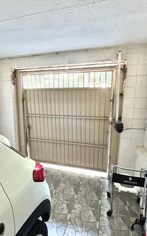 Casa para alugar com 130m², 2 quartos e 1 vaga Casa para alugar com 130m², 2 quartos e 1 vagaGaragem