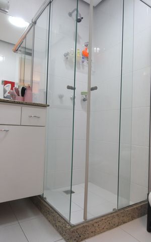 Casa de condomínio à venda com 181m², 3 quartos e 2 vagasBanheiro social