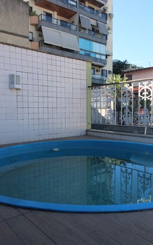 Casa de condomínio à venda com 181m², 3 quartos e 2 vagasTerraço - Piscina