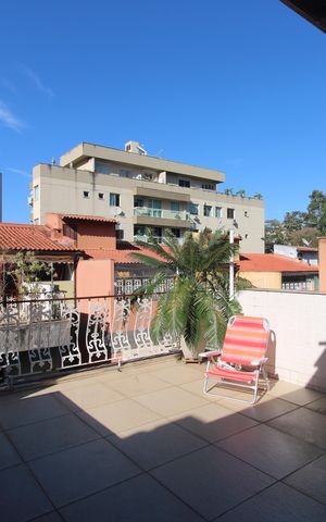 Casa de condomínio à venda com 181m², 3 quartos e 2 vagasTerraço