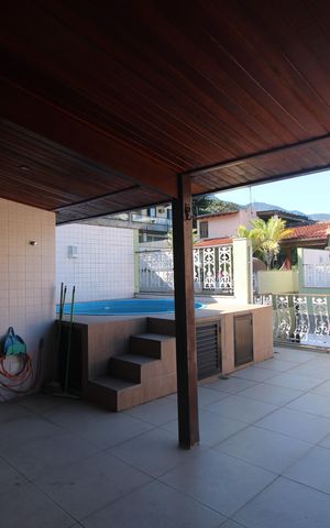 Casa de condomínio à venda com 181m², 3 quartos e 2 vagasTerraço