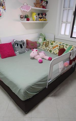 Casa de condomínio à venda com 181m², 3 quartos e 2 vagasQuarto 2
