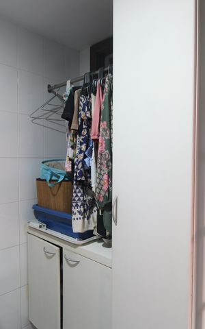 Casa de condomínio à venda com 181m², 3 quartos e 2 vagasÁrea de serviço