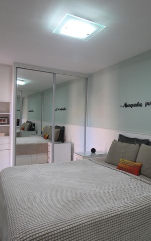 Casa de condomínio à venda com 181m², 3 quartos e 2 vagasSuíte