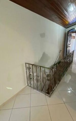 Casa à venda com 150m², 3 quartos e 2 vagas