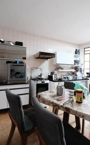 Casa para alugar com 330m², 6 quartos e 4 vagasCozinha