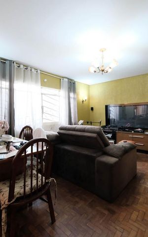 Casa para alugar com 330m², 6 quartos e 4 vagasSala