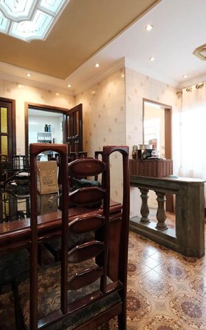 Casa para alugar com 330m², 6 quartos e 4 vagasSala