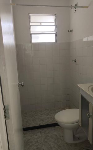 Apartamento para alugar com 48m², 2 quartos e 1 vaga Apartamento para alugar com 48m², 2 quartos e 1 vagaBanheiro