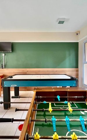 Apartamento à venda com 60m², 3 quartos e 2 vagas Apartamento à venda com 60m², 3 quartos e 2 vagasÁrea comum- Sala de jogos