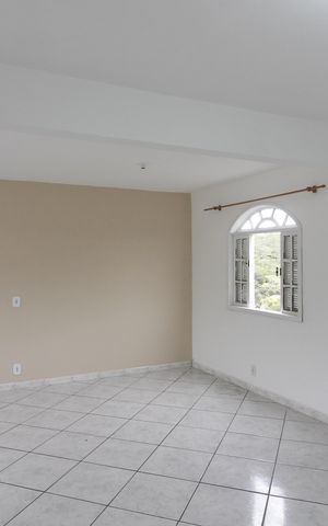 Casa de condomínio para alugar com 58m², 2 quartos e sem vagaSala