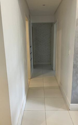 Apartamento para alugar com 111m², 3 quartos e 1 vaga Apartamento para alugar com 111m², 3 quartos e 1 vagaCorredor