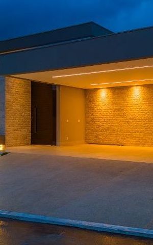 Casa de condomínio à venda com 640m², 4 quartos e 3 vagas Casa de condomínio à venda com 640m², 4 quartos e 3 vagasFoto 02