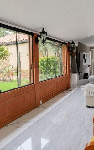 Casa para alugar com 520m², 4 quartos e 5 vagas