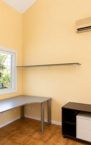 Casa para alugar com 520m², 4 quartos e 5 vagas Casa para alugar com 520m², 4 quartos e 5 vagasQuarto 1
