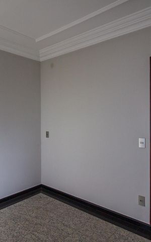 Apartamento para alugar com 226m², 4 quartos e 3 vagas Apartamento para alugar com 226m², 4 quartos e 3 vagasEscritorio