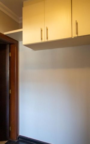 Apartamento para alugar com 226m², 4 quartos e 3 vagas Apartamento para alugar com 226m², 4 quartos e 3 vagasQuarto de Serviço