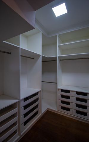 Apartamento para alugar com 226m², 4 quartos e 3 vagas Apartamento para alugar com 226m², 4 quartos e 3 vagasCloset da Suite 3