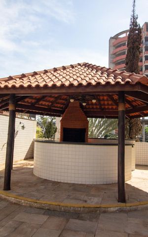 Apartamento para alugar com 226m², 4 quartos e 3 vagas Apartamento para alugar com 226m², 4 quartos e 3 vagasÁrea comum