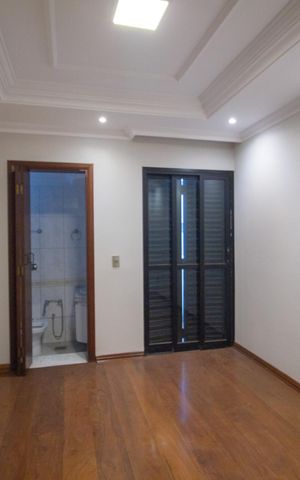 Apartamento para alugar com 226m², 4 quartos e 3 vagas Apartamento para alugar com 226m², 4 quartos e 3 vagasSuite 4
