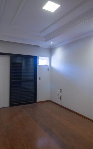 Apartamento para alugar com 226m², 4 quartos e 3 vagas Apartamento para alugar com 226m², 4 quartos e 3 vagasSuite 3