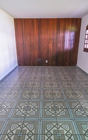 Casa para alugar com 230m², 4 quartos e 4 vagassala