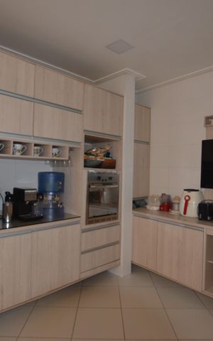 Casa à venda com 154m², 3 quartos e 2 vagasCozinha e Área de Serviço