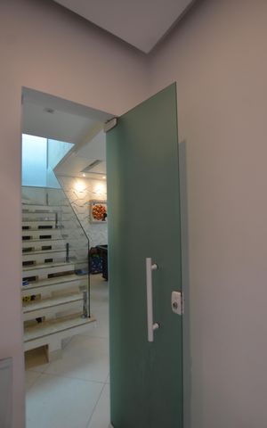 Casa à venda com 154m², 3 quartos e 2 vagasLavabo