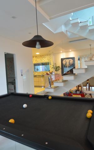 Casa à venda com 154m², 3 quartos e 2 vagasSala