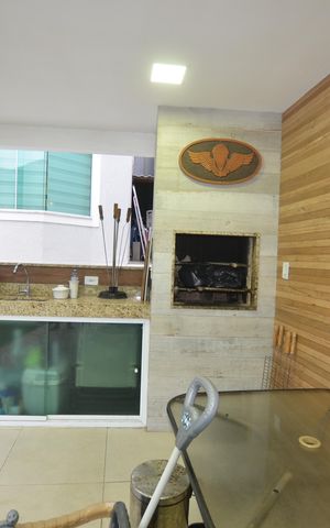 Casa à venda com 154m², 3 quartos e 2 vagasChurrasqueira
