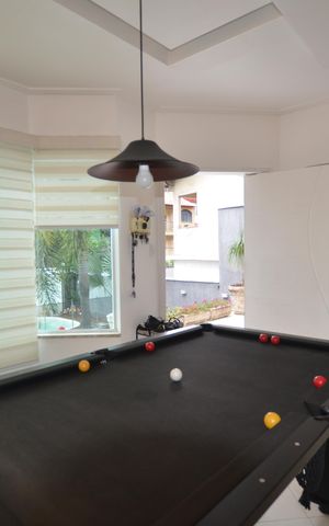 Casa à venda com 154m², 3 quartos e 2 vagasSala