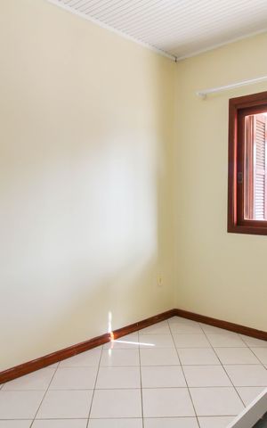 Casa à venda com 85m², 3 quartos e 2 vagas Casa à venda com 85m², 3 quartos e 2 vagasQuarto 1