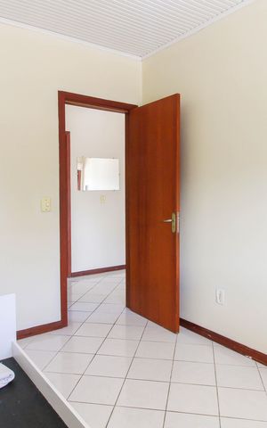 Casa à venda com 85m², 3 quartos e 2 vagas Casa à venda com 85m², 3 quartos e 2 vagasQuarto 1
