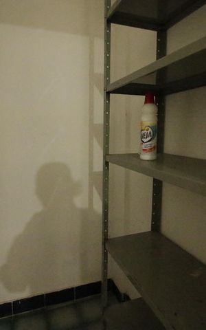 Casa de condomínio à venda com 291m², 4 quartos e 2 vagasDespensa