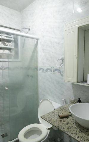 Casa de condomínio à venda com 291m², 4 quartos e 2 vagasBanheiro Social