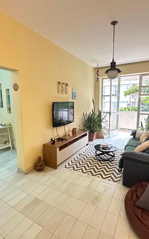 Apartamento para alugar com 138m², 3 quartos e 1 vaga Apartamento para alugar com 138m², 3 quartos e 1 vagaSala