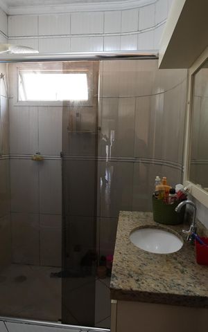 Casa para alugar com 165m², 2 quartos e 2 vagasBanheiro da Suíte