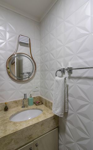 Apartamento à venda com 208m², 4 quartos e 2 vagas Apartamento à venda com 208m², 4 quartos e 2 vagasBanheiro