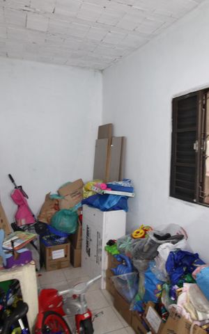 Casa à venda com 2m², 2 quartos e 2 vagasÁrea de Serviço - Quarto