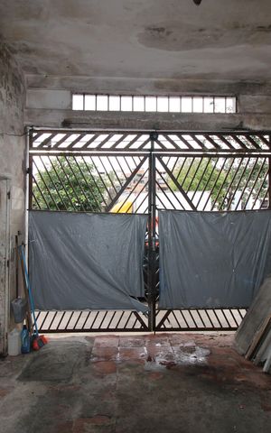 Casa à venda com 2m², 2 quartos e 2 vagasGaragem