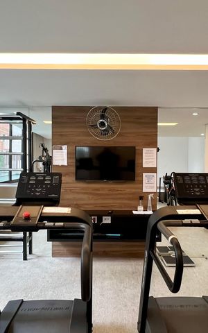 Studio para alugar com 33m², 1 quarto e 1 vaga Studio para alugar com 33m², 1 quarto e 1 vagaAcademia