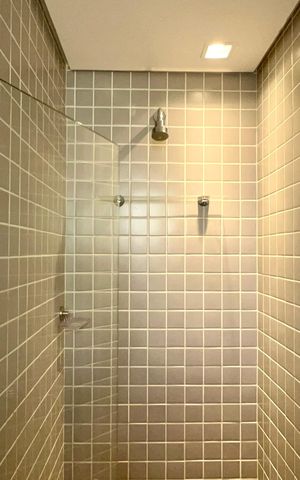 Studio para alugar com 33m², 1 quarto e 1 vaga Studio para alugar com 33m², 1 quarto e 1 vagaBanheiro da Suíte