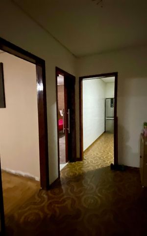 Casa à venda com 295m², 5 quartos e 4 vagas Casa à venda com 295m², 5 quartos e 4 vagasHall - casa 2
